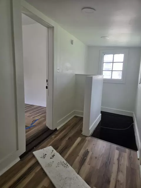 Entry Way - 32 S Florence St, Springfield, OH 45505 photo 1 of 2