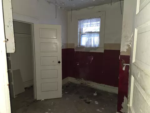 Bedroom - 727 W High St, Springfield, OH 45506 photo 4 of 4