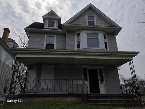 Exterior - 727 W High St, Springfield, OH 45506 photo 1 of 15