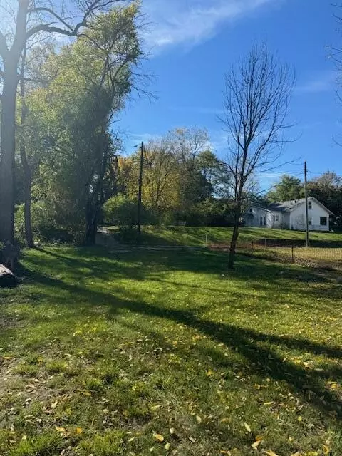 Exterior - 727 W High St, Springfield, OH 45506 photo 9 of 15