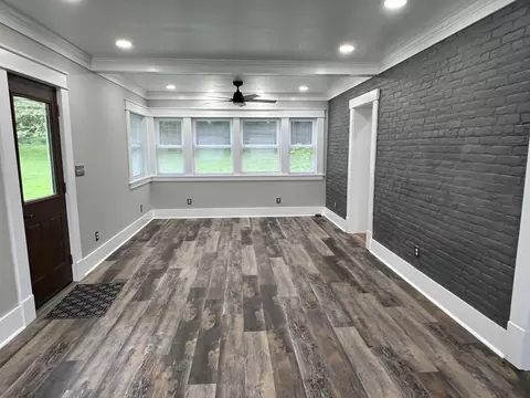 Living - 724 Riverside Dr, Sidney, OH 45365 photo 5 of 8