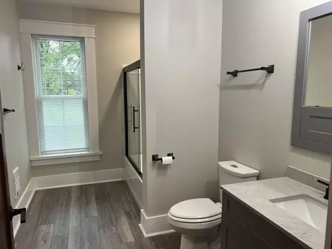 Bath - 724 Riverside Dr, Sidney, OH 45365 photo 1 of 3