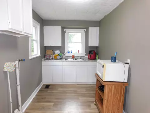 Kitchen - 352 Buxton Ave, Springfield, OH 45505 photo 1 of 1