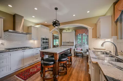 Kitchen - 286 N Broadmoor Blvd, Springfield, OH 45504 photo 1 of 4