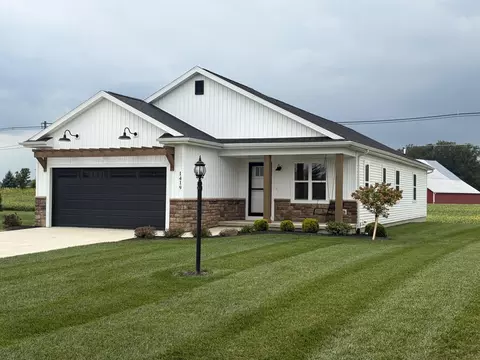 1419 Madison Pl, Wapakoneta, OH 45895