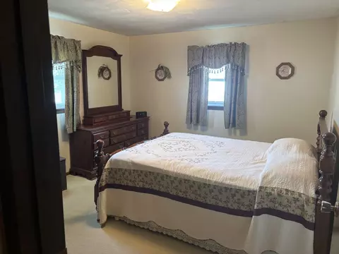 213 E North St, Anna, OH 45302 photo 9