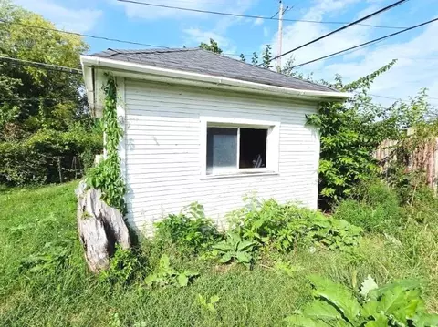 Exterior - 328 N Race St, Springfield, OH 45504 photo 5 of 19
