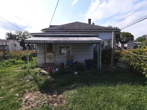 Exterior - 328 N Race St, Springfield, OH 45504 photo 4 of 19