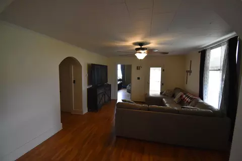 Living - 107 N Wayne St, Mendon, OH 45862 photo 1 of 2