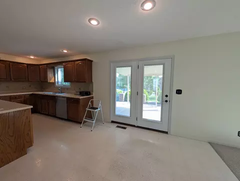 Kitchen - 343 Windsor Park, Sidney, OH 45365 photo 1 of 4