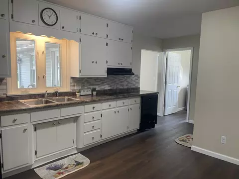 Kitchen - 206 E North St, Anna, OH 45302 photo 2 of 2