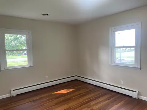 Bedroom - 206 E North St, Anna, OH 45302 photo 3 of 4