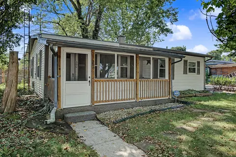300 Fenwick Dr, New Carlisle, OH 45344