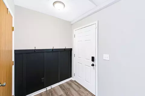 Entry Way - 4268 Joshane St, Springfield, OH 45502 photo 3 of 3