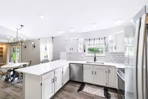 Kitchen - 4268 Joshane St, Springfield, OH 45502 photo 4 of 6