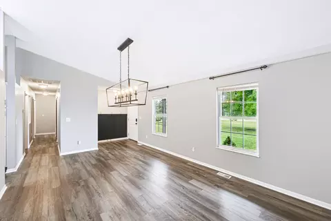 Entry Way - 4268 Joshane St, Springfield, OH 45502 photo 1 of 3