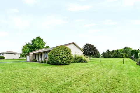 Exterior - 4268 Joshane St, Springfield, OH 45502 photo 10 of 23