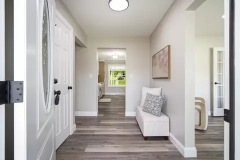 Entry Way - 2743 Ironwood Dr, Springfield, OH 45505 photo 1 of 2