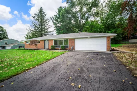 Exterior - 2743 Ironwood Dr, Springfield, OH 45505 photo 3 of 6