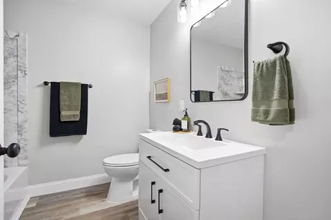 Bath - 2743 Ironwood Dr, Springfield, OH 45505 photo 1 of 4