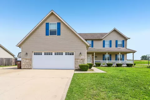 800 Mckees Ml, New Carlisle, OH 45344