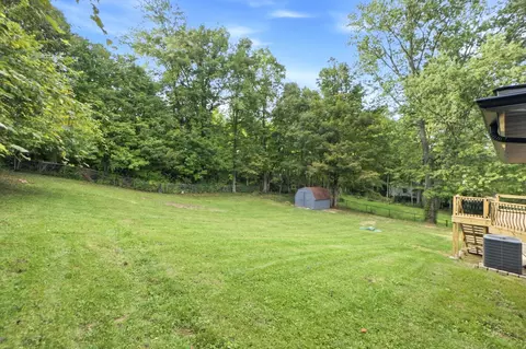 Exterior - 1231 White Oak Dr, Springfield, OH 45504 photo 8 of 10