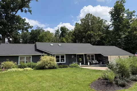 10710 Seminole Shore Dr, Huntsville, OH 43324
