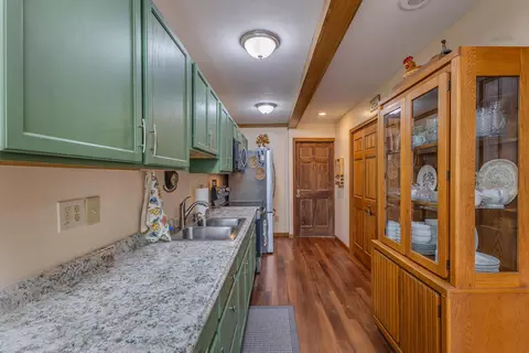 Kitchen - 5373 Upper Valley Pike, Springfield, OH 45502 photo 5 of 6