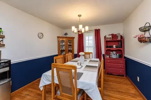 Dining - 5373 Upper Valley Pike, Springfield, OH 45502 photo 1 of 2