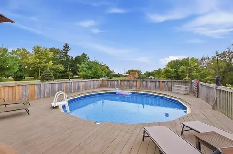 Exterior - 4025 Penny Pike, Springfield, OH 45502 photo 7 of 12