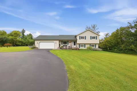 Exterior - 4025 Penny Pike, Springfield, OH 45502 photo 3 of 12
