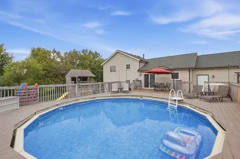 Exterior - 4025 Penny Pike, Springfield, OH 45502 photo 6 of 12