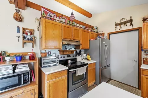 Kitchen - 4025 Penny Pike, Springfield, OH 45502 photo 3 of 4