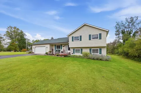 Exterior - 4025 Penny Pike, Springfield, OH 45502 photo 4 of 12
