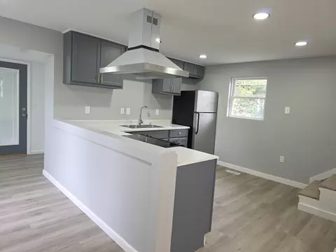 Kitchen - 409 W Southern Ave, Springfield, OH 45506 photo 2 of 3
