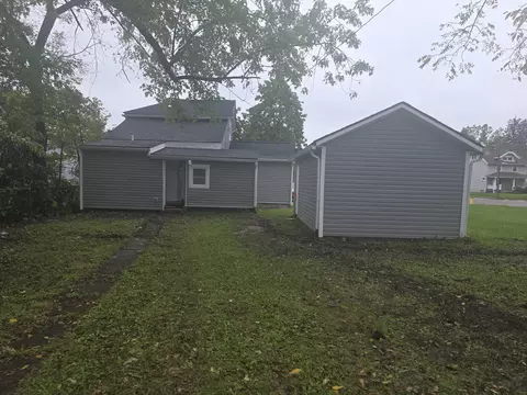 Exterior - 409 W Southern Ave, Springfield, OH 45506 photo 3 of 3