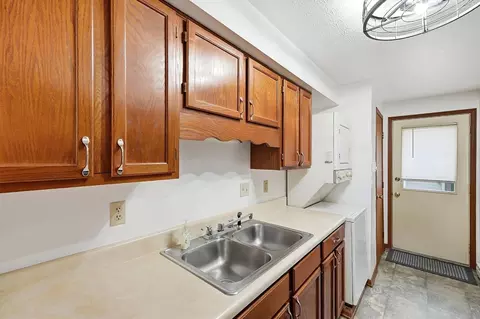 Other - 1035 Cheyenne Ave, Springfield, OH 45503 photo 4 of 8