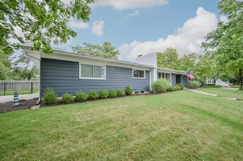 Exterior - 104 Berkley Rd, Springfield, OH 45504 photo 2 of 12