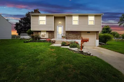 108 Wickham Farm Cir, Englewood, OH 45322
