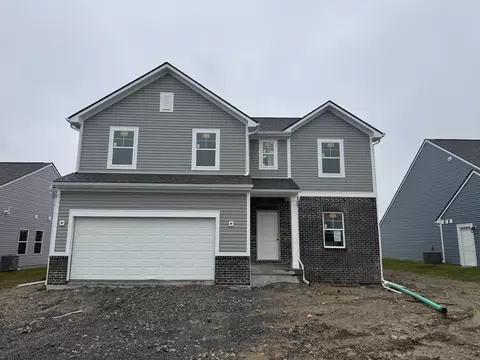 332 White Pines Dr, Bellefontaine, OH 43311
