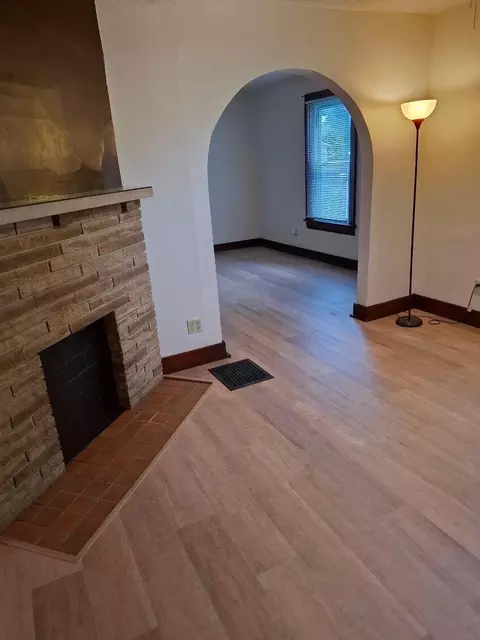 Living - 21 N Douglas Ave, Springfield, OH 45503 photo 2 of 2