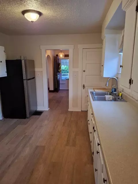 Kitchen - 21 N Douglas Ave, Springfield, OH 45503 photo 1 of 1