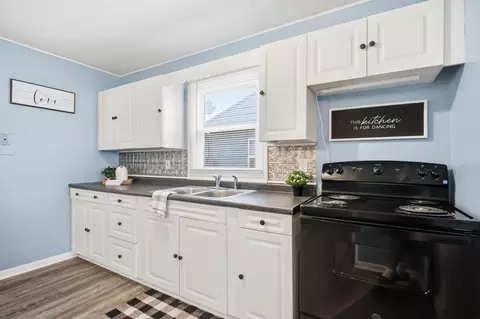 Kitchen - 2666 Elmore Dr, Springfield, OH 45505 photo 1 of 6