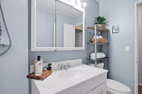 Bath - 2666 Elmore Dr, Springfield, OH 45505 photo 4 of 4