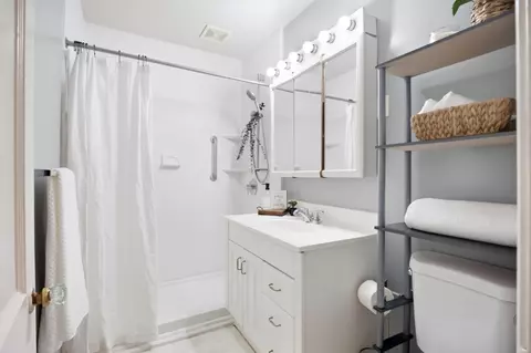 Bath - 2666 Elmore Dr, Springfield, OH 45505 photo 1 of 4