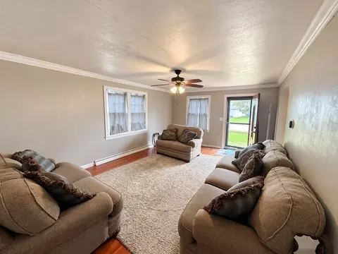 Living - 405 Elizabeth St, Coldwater, OH 45828 photo 1 of 2