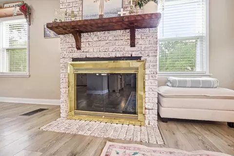 Entry Way - 585 Vale Rd, Springfield, OH 45504 photo 1 of 1