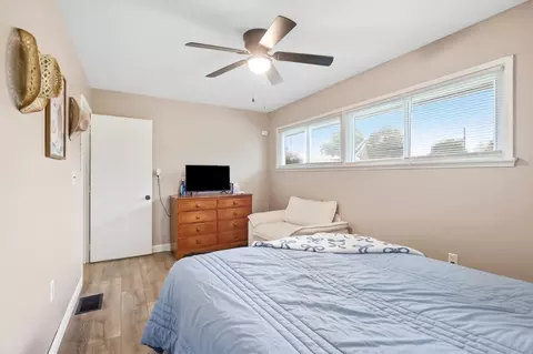 Bedroom - 585 Vale Rd, Springfield, OH 45504 photo 5 of 5