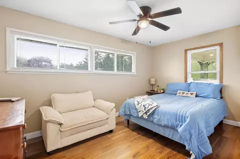 Bedroom - 585 Vale Rd, Springfield, OH 45504 photo 4 of 5