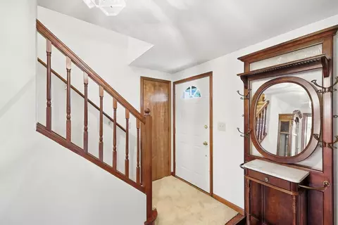 Entry Way - 2881 Deer Run Rd, Springfield, OH 45504 photo 1 of 1